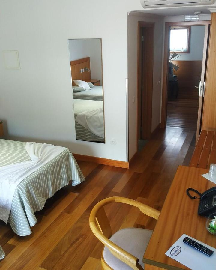 Hotel Comodoro Corvo Exterior foto